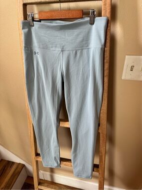Under Armour Pale Blue Cropped Performance Leggings